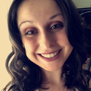 Meet your Posher, Marissa